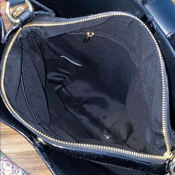 Large Black Tote Bag with Tassel NWOT - Picture 4 of 9